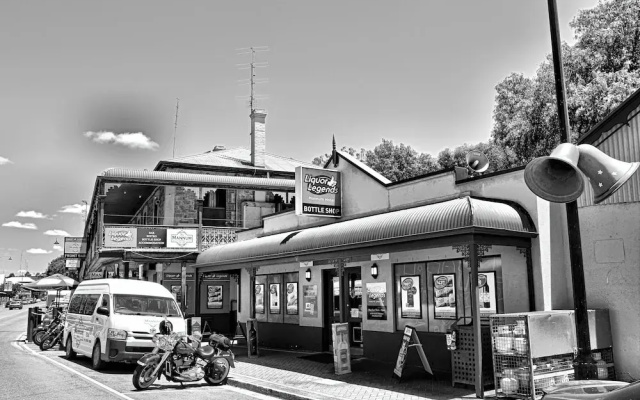 Mannum Hotel