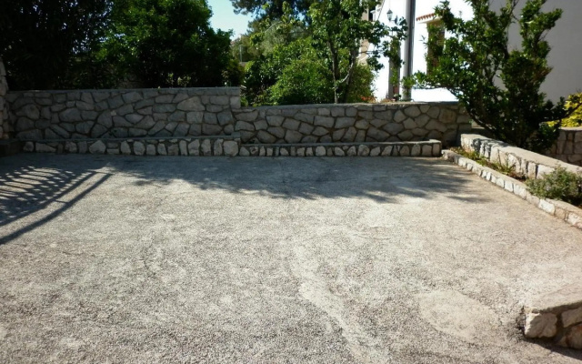 Tonia - Great Location & Afordable - SA2