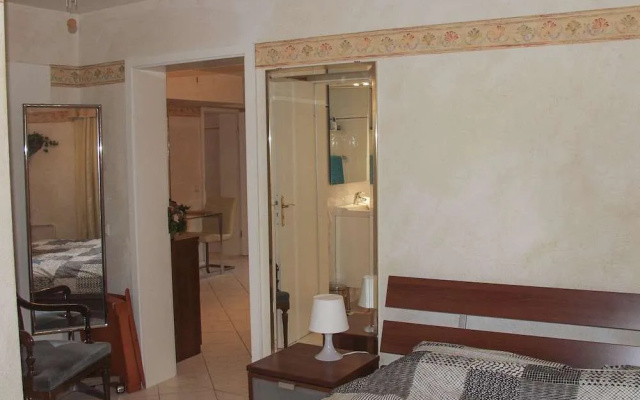 Tolstov-Hotels Apartment