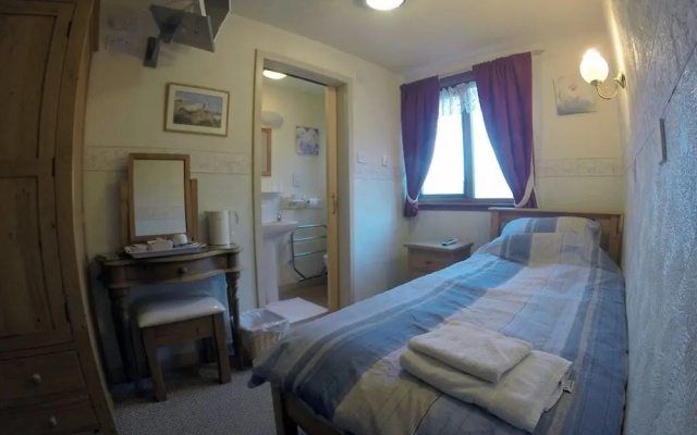 Orca Country Inn