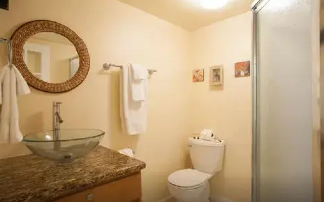 Burbank Spectacular Apt. Suite