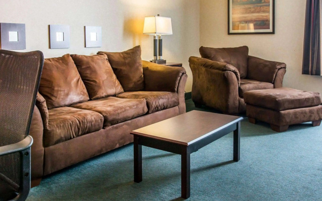 Quality Inn & Suites