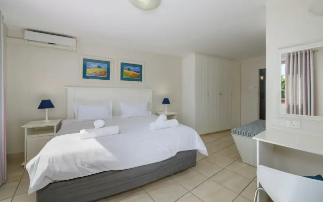 San Lameer Villa Rentals 2817