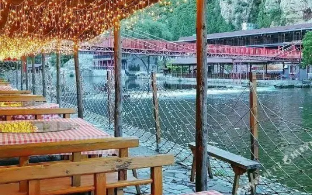 Shuiwan Buluo Resort