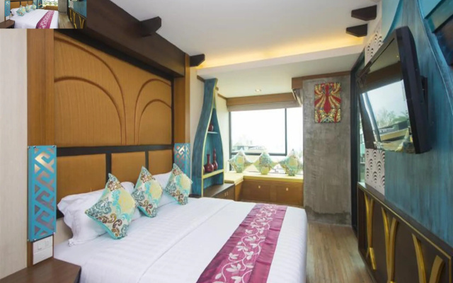 Phi Phi Nice Beach Hotel Hip