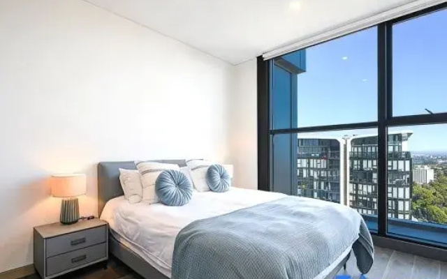 Premium 3Bed Luxury with Infinity Pool & Gym