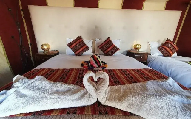 Lantern Luxury Camp