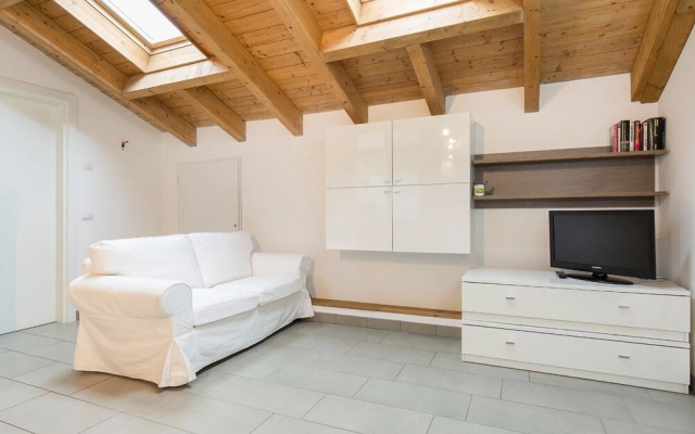 Impero House Rent - Maurizio