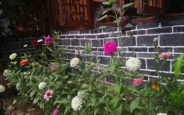 Waiting For You at Yunshuiyao Inn