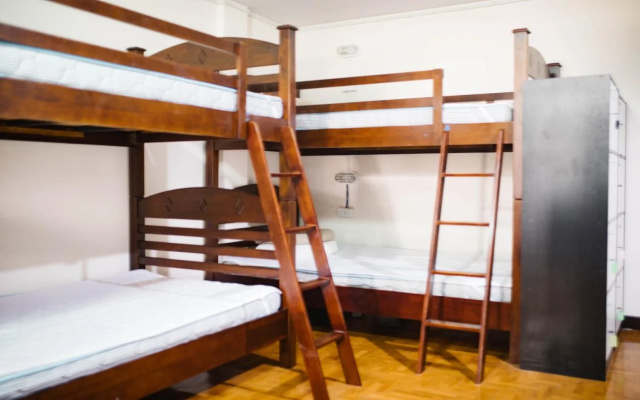 Buc's Hostel