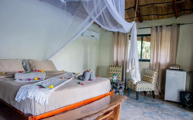 Nsofu Safari Lodge