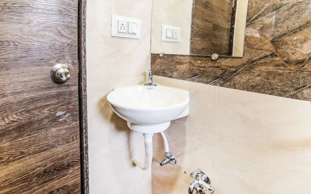 FabHotel Pratiksha