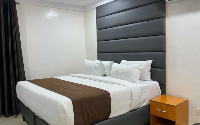 Henods Luxury  Suites