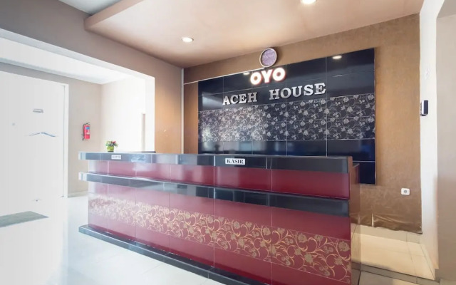 Oyo 1244 Wisma Syariah Aceh House