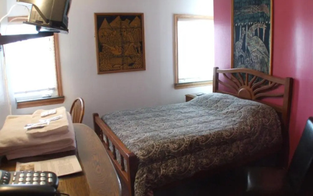 Qupqugiaq Inn