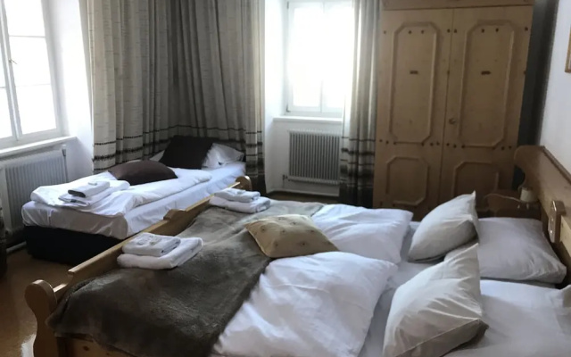 Hotel Echo