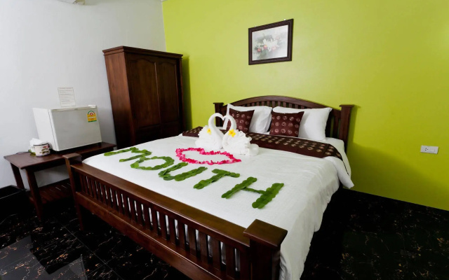The Mouth Resort