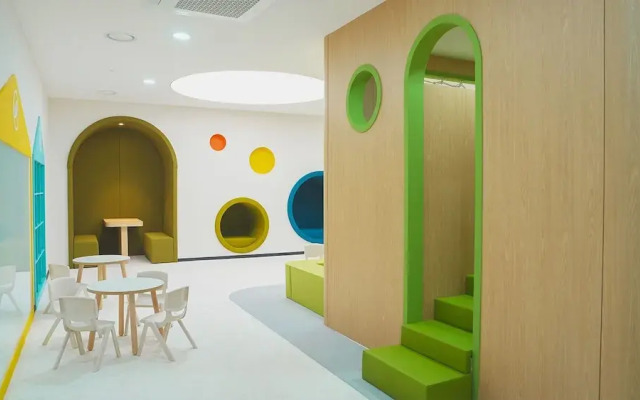 Wave M Hotel East