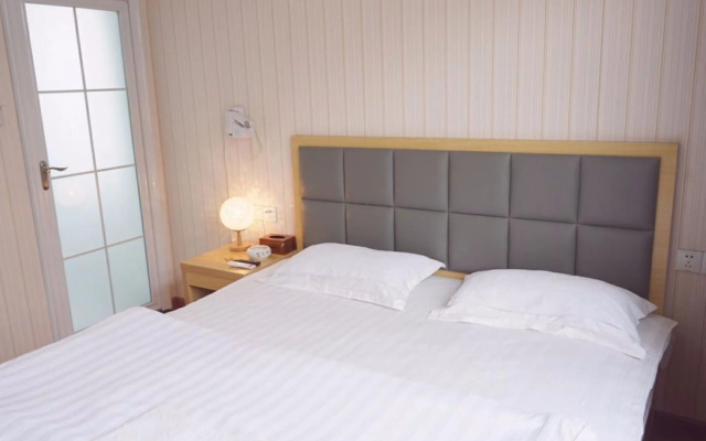 Wuhan Huanlesong Youth Hostel