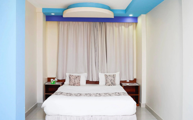 Отель Palette Muscat Al Bayrahaa