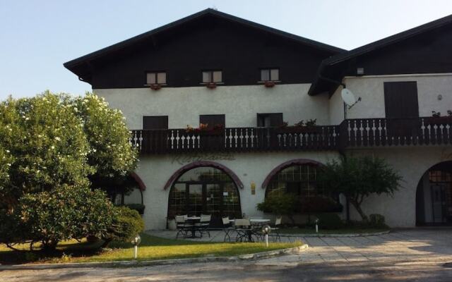 Отель Ristorante Genziana Италия, Альтавила-Вичентина - отзывы, цены и фото номеров - забронировать отель Ristorante Genziana онлайн вид на фасад