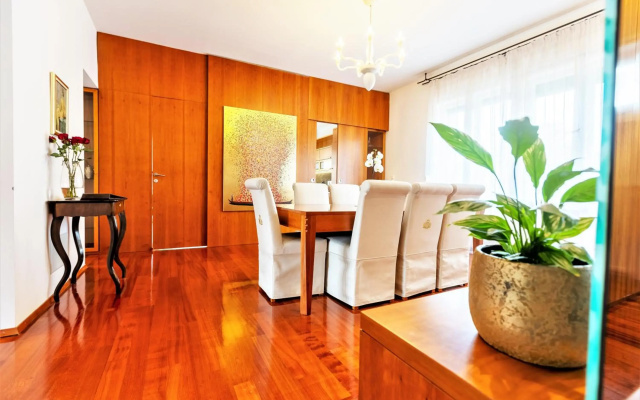 Luxury Apartment Villa Černigoj