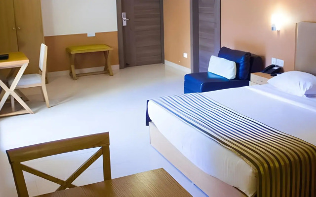 Sandalwood Hotel & Retreat