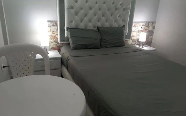 Hotel BM-17  Cerca Al Mar