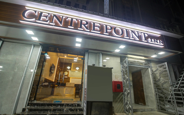 Super Townhouse Centre Point Inn Near Esplanade Metro Station