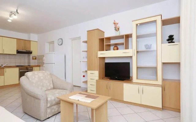 Apartment Emina