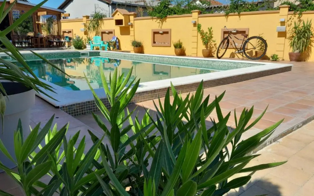 Golden House Apartments