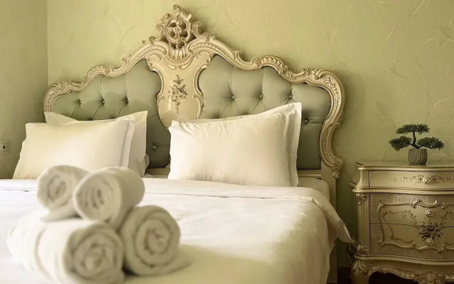 Comfortable apartments on Northern Avenue by Sweet Home