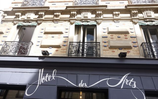 Отель Hôtel Des Arts-Bastille вид на фасад