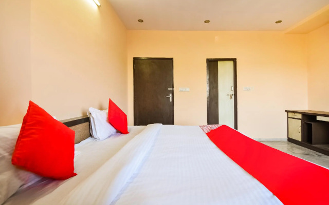 OYO Flagship 62492 Hotel Royal Residency