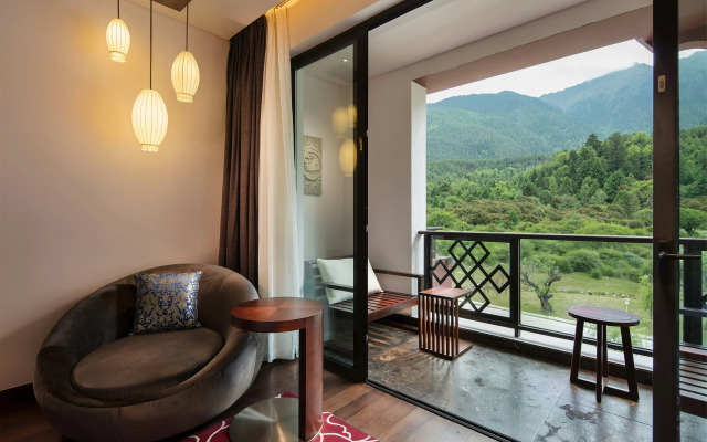 Hilton Linzhi Resort