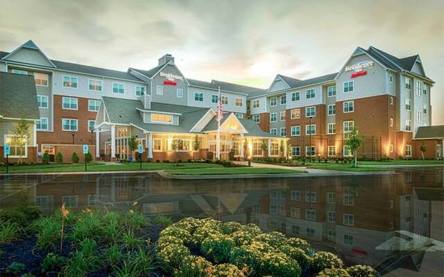 Отель Residence Inn by Marriott Columbus Polaris вид на фасад