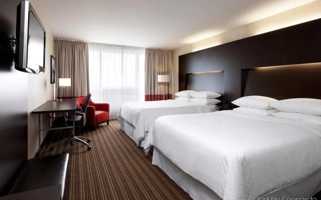Four Points by Sheraton Levis Convention Centre
