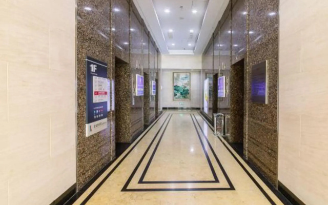 Vienna Classic Hotel (Qilu shoe city zoo store)