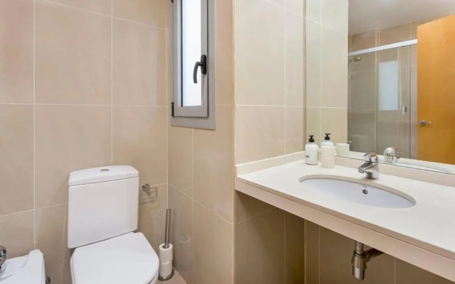 Spacious and Elegant 4 Bedroom with Private Terrace