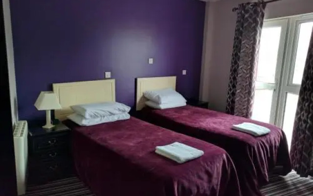 Galway Arms Inn