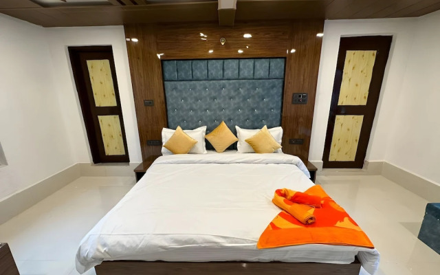 OYO 71096 Shabnam Resorts