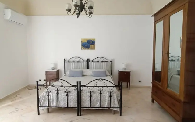 Torrekalsa Apartment by Wonderful Italy
