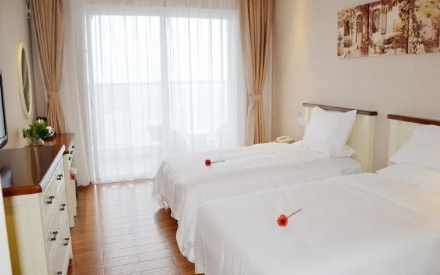All Seasons Hotel