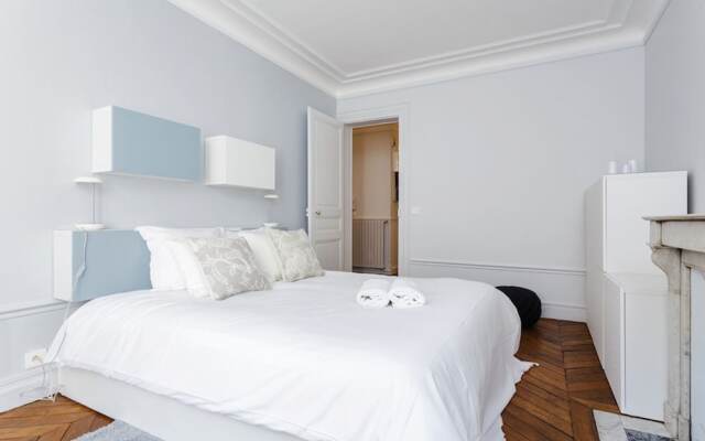 Апартаменты River Seine - Notre Dame Apartment комната для гостей