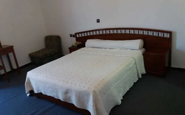 Hotel Choumis