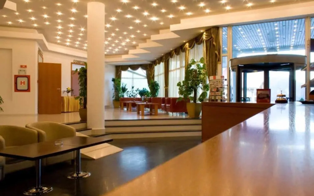 Andy Hotel