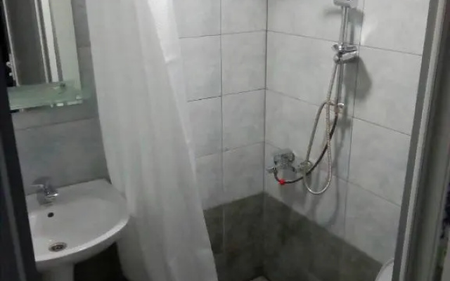 Room 4 U
