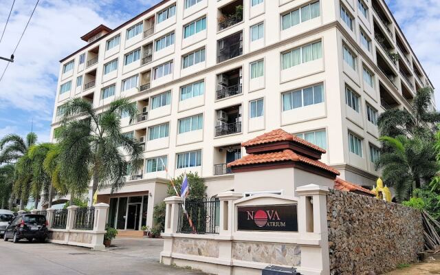 Отель A Large 2 BR-3 Baths 207 Downtown Паттайя вид на фасад