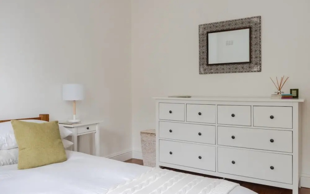 Light And Spacious 1 Bed Flat, Brixton