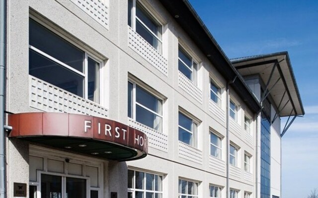 Отель First Hotel Aalborg Дания, Алборг - отзывы, цены и фото номеров - забронировать отель First Hotel Aalborg онлайн вид на фасад